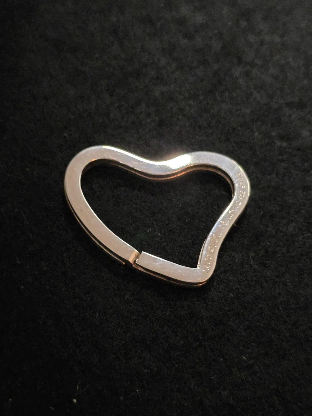 Authentic Tiffany & Co. Elsa Peretti Sterling Silver Open Heart Keyring/ Pendant - Picture 2 of 6